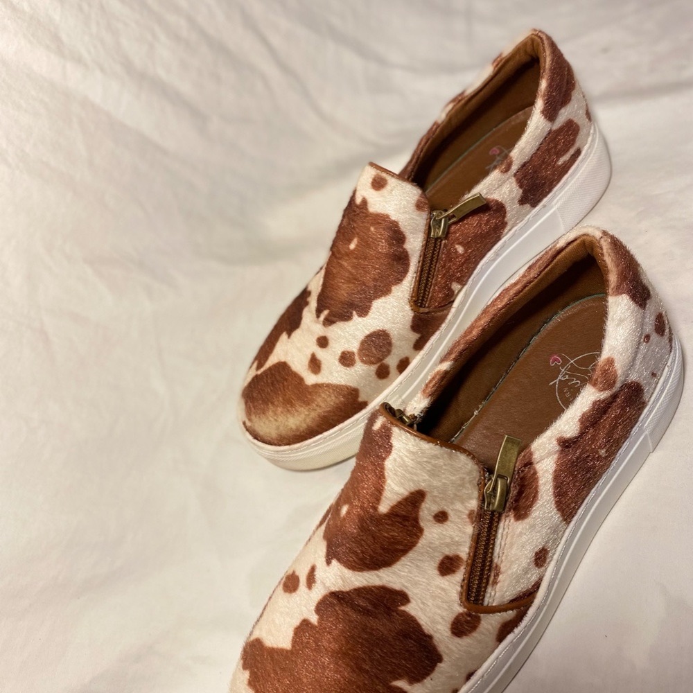 Dixie Cowhide sneakers by Souther Fried Chicks Size 7.5